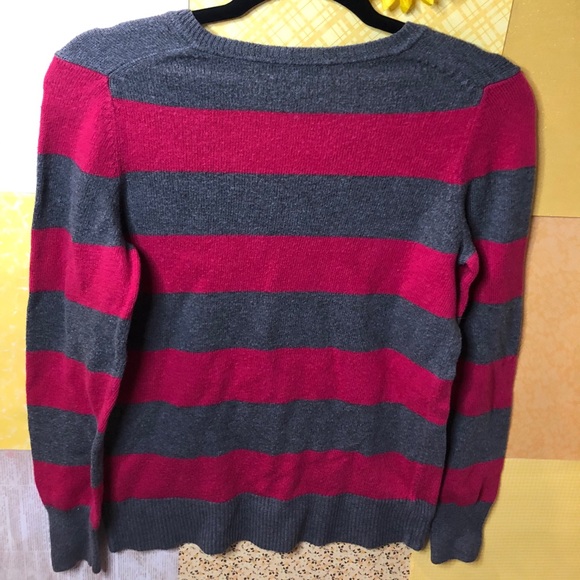 Gap Luxe Sweater V Neck Size Medium - Picture 7 of 10